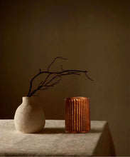 Load image into Gallery viewer, Smoky Agarwood and soothing musk - Assam agarwood, musk, saffron, tobacco.