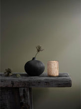 Load image into Gallery viewer, Ruh Khus- Sandalwood, vetiver, kewra (pandan).
