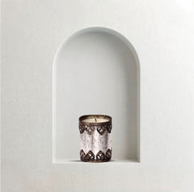 Load image into Gallery viewer, Autumn leaf- Pine needles, mint, eucalyptus, fir balsam, cedar wood.